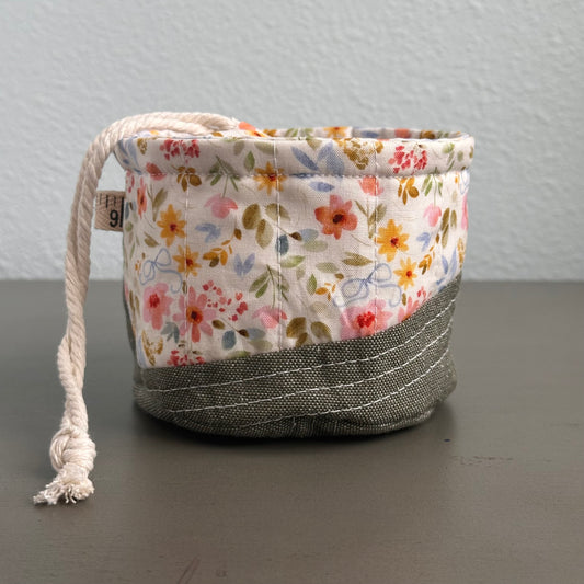 One-of-a-kind Center Pull 'Ball Sack'