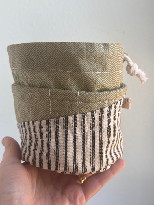 One-of-a-kind Center Pull 'Ball Sack'