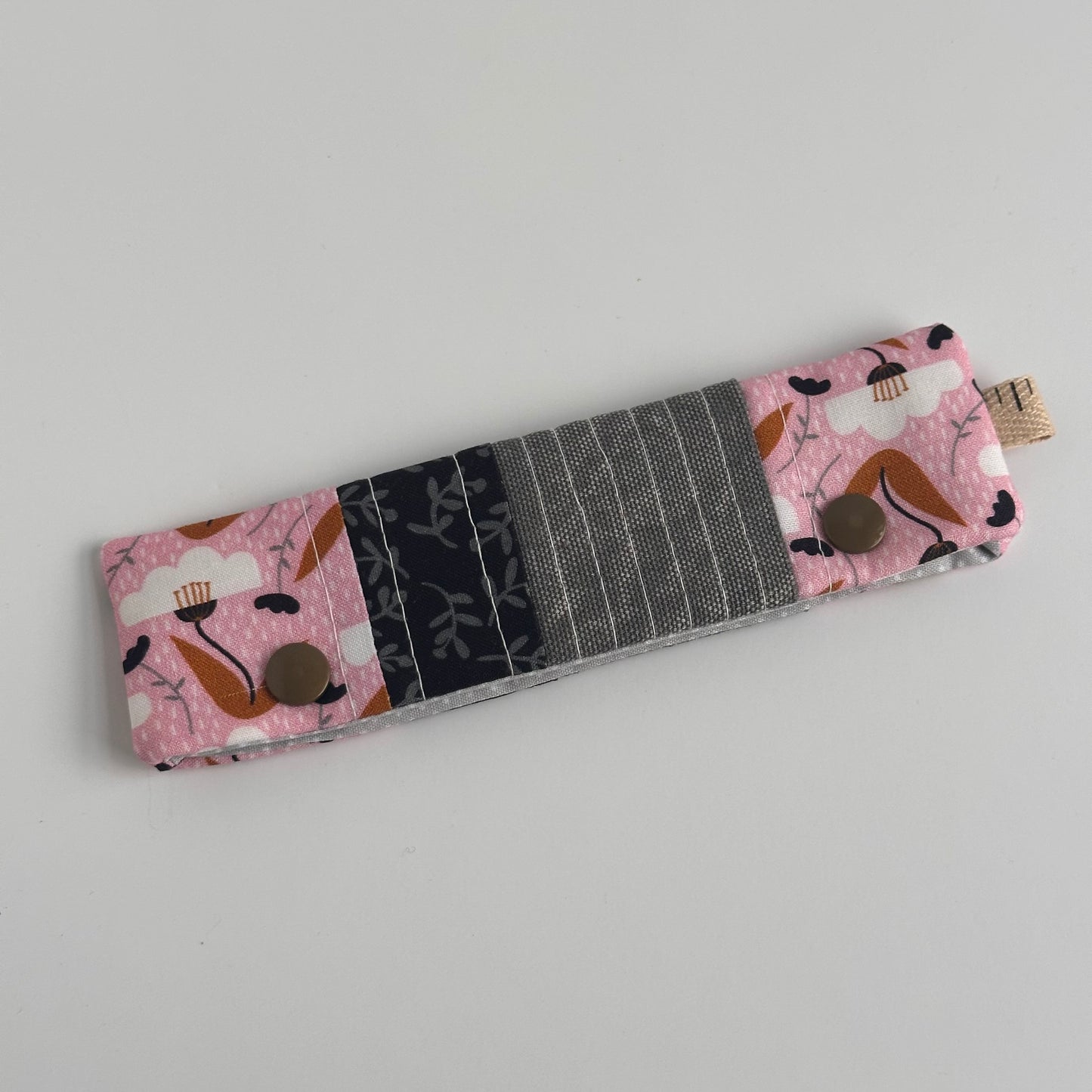 One-of-a-Kind Scrappy 'Needle Minder'  (DPN Cozy - WIP Minder - Needle Cozy)