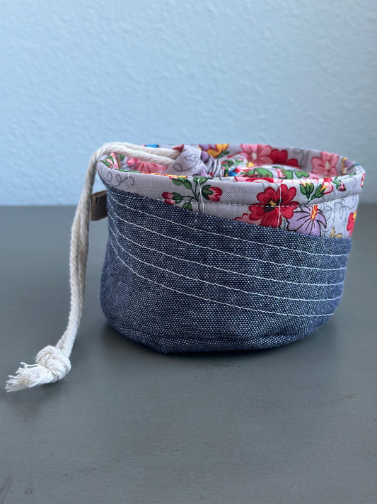 One-of-a-kind Center Pull 'Ball Sack'