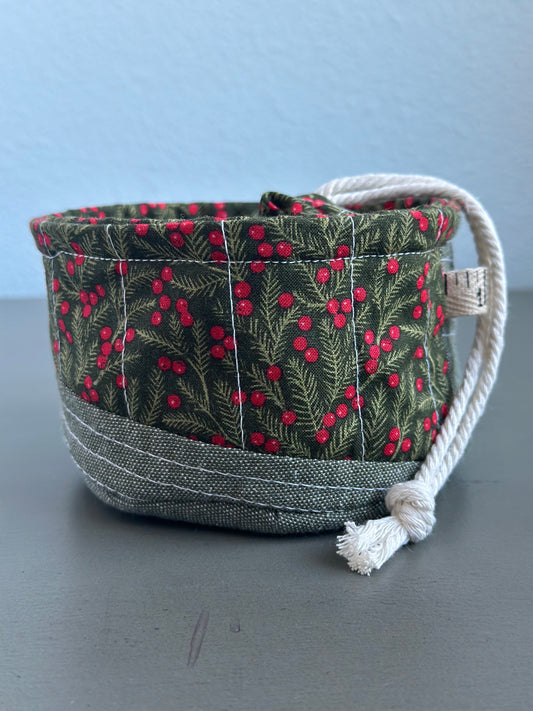 One-of-a-kind Center Pull 'Ball Sack'