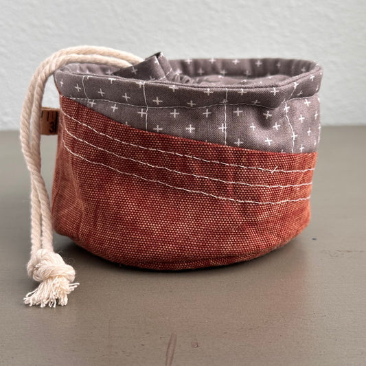 One-of-a-kind Center Pull 'Ball Sack'